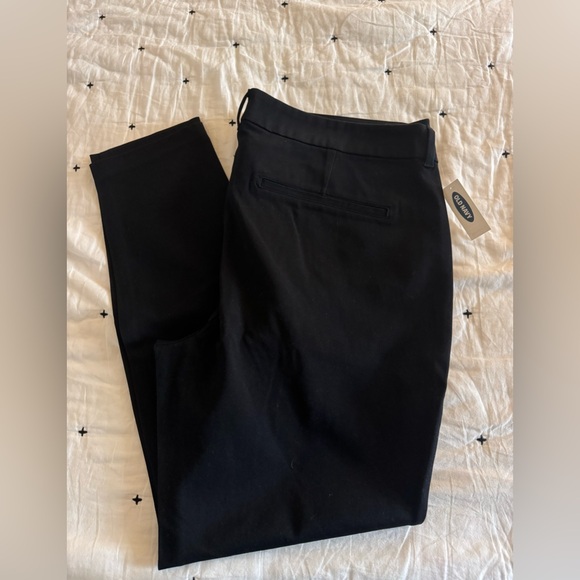 Old Navy Women’s Black Pixie Pants Size 18 - Picture 5 of 11